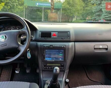 Синий Шкода Октавия, объемом двигателя 1.6 л и пробегом 358 тыс. км за 3500 $, фото 7 на Automoto.ua