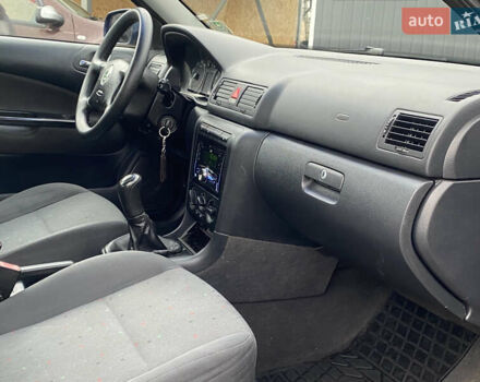 Синій Шкода Октавія, об'ємом двигуна 1.6 л та пробігом 240 тис. км за 4800 $, фото 15 на Automoto.ua