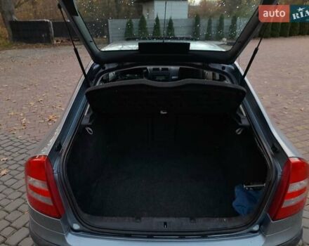 Синий Шкода Октавия, объемом двигателя 1.6 л и пробегом 211 тыс. км за 5400 $, фото 14 на Automoto.ua