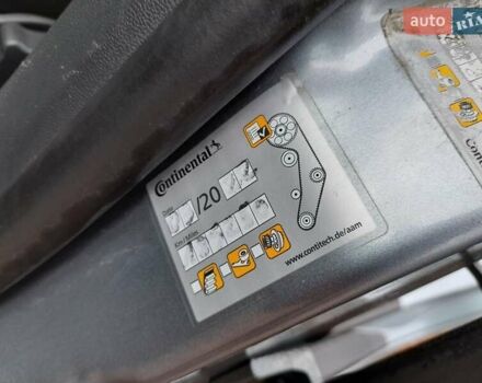 Синий Шкода Октавия, объемом двигателя 1.6 л и пробегом 211 тыс. км за 5400 $, фото 27 на Automoto.ua