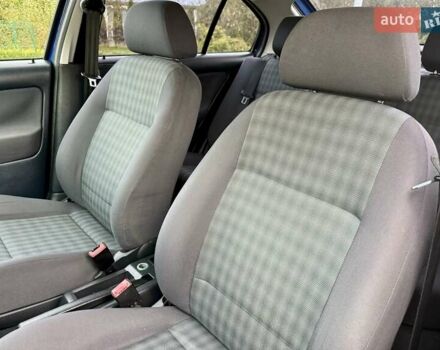 Синий Шкода Октавия, объемом двигателя 1.6 л и пробегом 235 тыс. км за 3999 $, фото 30 на Automoto.ua