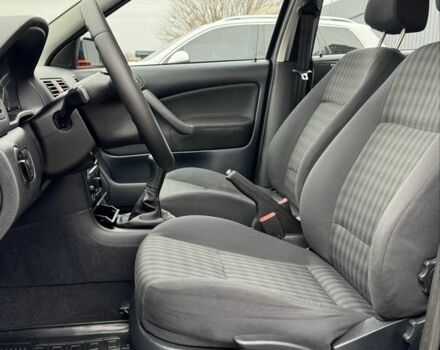 Синий Шкода Октавия, объемом двигателя 1.6 л и пробегом 151 тыс. км за 6900 $, фото 10 на Automoto.ua