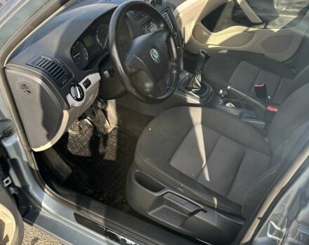 Синій Шкода Октавія, об'ємом двигуна 1.9 л та пробігом 245 тис. км за 3200 $, фото 7 на Automoto.ua