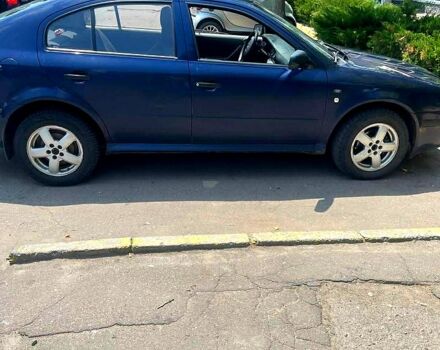 Синий Шкода Октавия, объемом двигателя 1.6 л и пробегом 200 тыс. км за 2800 $, фото 2 на Automoto.ua