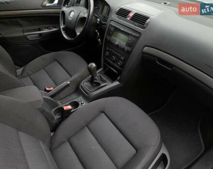 Синий Шкода Октавия, объемом двигателя 1.6 л и пробегом 211 тыс. км за 5400 $, фото 40 на Automoto.ua