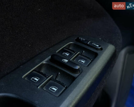 Синий Шкода Октавия, объемом двигателя 1.8 л и пробегом 265 тыс. км за 5600 $, фото 9 на Automoto.ua