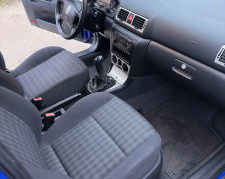 Синий Шкода Октавия, объемом двигателя 1.6 л и пробегом 141 тыс. км за 5000 $, фото 21 на Automoto.ua