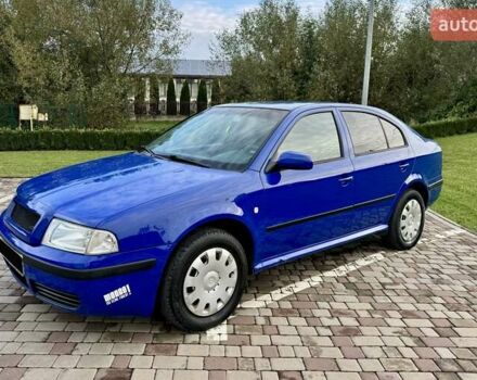 Синий Шкода Октавия, объемом двигателя 1.6 л и пробегом 235 тыс. км за 3999 $, фото 2 на Automoto.ua