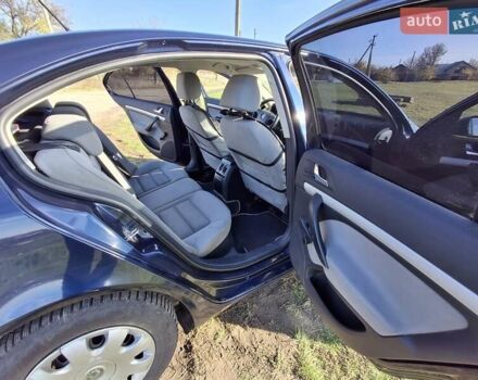 Синій Шкода Октавія, об'ємом двигуна 1.6 л та пробігом 350 тис. км за 5800 $, фото 6 на Automoto.ua