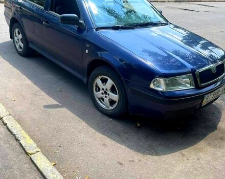 Синий Шкода Октавия, объемом двигателя 1.6 л и пробегом 200 тыс. км за 2800 $, фото 3 на Automoto.ua