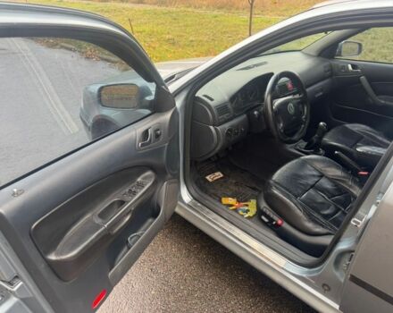 Синій Шкода Октавія, об'ємом двигуна 2 л та пробігом 342 тис. км за 3700 $, фото 6 на Automoto.ua