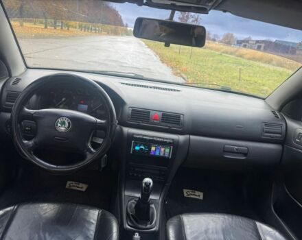 Синій Шкода Октавія, об'ємом двигуна 2 л та пробігом 342 тис. км за 3700 $, фото 4 на Automoto.ua