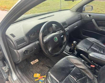 Синій Шкода Октавія, об'ємом двигуна 2 л та пробігом 342 тис. км за 3700 $, фото 5 на Automoto.ua