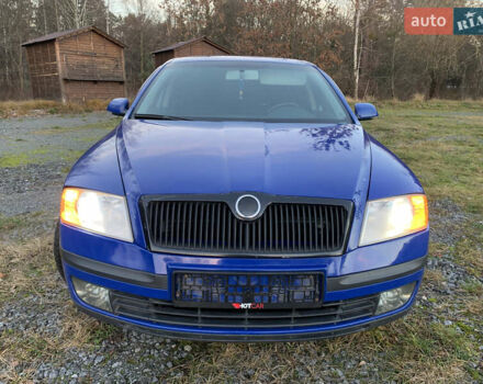 Синий Шкода Октавия, объемом двигателя 1.6 л и пробегом 243 тыс. км за 3950 $, фото 9 на Automoto.ua