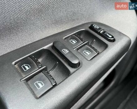 Синий Шкода Октавия, объемом двигателя 1.6 л и пробегом 289 тыс. км за 4990 $, фото 14 на Automoto.ua