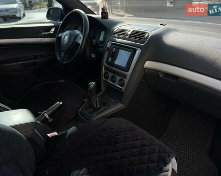 Шкода Октавия 2006 в Днепре (Днепропетровске) на Automoto.ua Синий Шкода Октавия, объемом двигателя 1.98 л и пробегом 289 тыс. км за 7999 $, фото 10 на Automoto.ua
