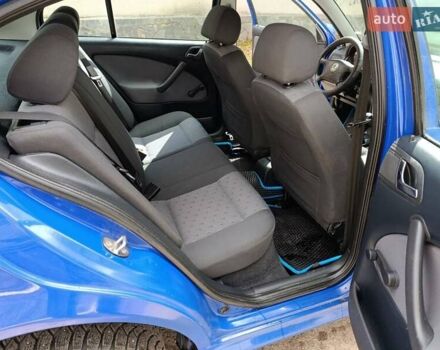 Синій Шкода Октавія, об'ємом двигуна 1.6 л та пробігом 255 тис. км за 4400 $, фото 13 на Automoto.ua