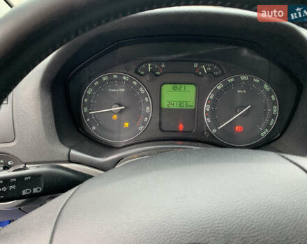 Синий Шкода Октавия, объемом двигателя 1.6 л и пробегом 241 тыс. км за 3200 $, фото 21 на Automoto.ua