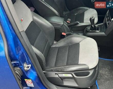 Синий Шкода Октавия, объемом двигателя 2 л и пробегом 342 тыс. км за 7290 $, фото 30 на Automoto.ua