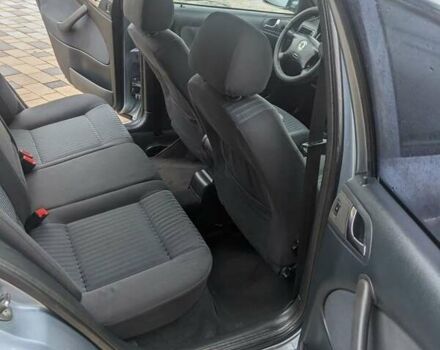 Синий Шкода Октавия, объемом двигателя 1.8 л и пробегом 270 тыс. км за 4900 $, фото 64 на Automoto.ua