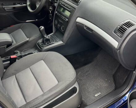 Синий Шкода Октавия, объемом двигателя 1.6 л и пробегом 210 тыс. км за 5500 $, фото 16 на Automoto.ua