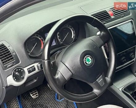 Синий Шкода Октавия, объемом двигателя 2 л и пробегом 342 тыс. км за 7290 $, фото 17 на Automoto.ua