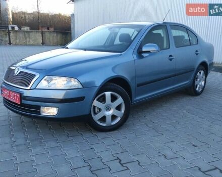 Синій Шкода Октавія, об'ємом двигуна 1.6 л та пробігом 217 тис. км за 7100 $, фото 2 на Automoto.ua