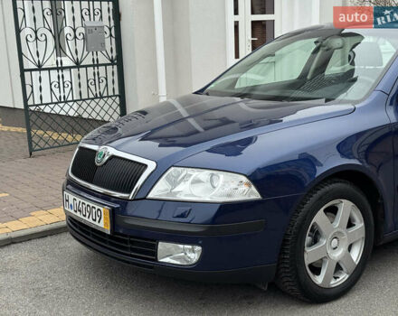 Синий Шкода Октавия, объемом двигателя 1.6 л и пробегом 223 тыс. км за 7099 $, фото 3 на Automoto.ua