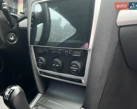 Синий Шкода Октавия, объемом двигателя 2 л и пробегом 342 тыс. км за 7290 $, фото 28 на Automoto.ua