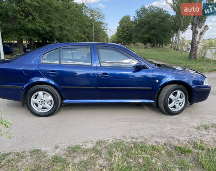 Синий Шкода Октавия, объемом двигателя 1.6 л и пробегом 180 тыс. км за 5900 $, фото 5 на Automoto.ua
