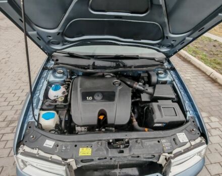 Синій Шкода Октавія, об'ємом двигуна 1.6 л та пробігом 237 тис. км за 5700 $, фото 22 на Automoto.ua