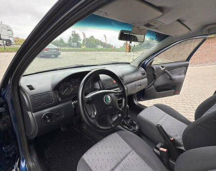 Синій Шкода Октавія, об'ємом двигуна 1.6 л та пробігом 350 тис. км за 4350 $, фото 10 на Automoto.ua