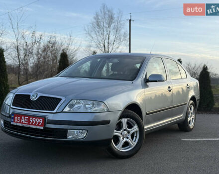 Синий Шкода Октавия, объемом двигателя 1.6 л и пробегом 214 тыс. км за 6550 $, фото 2 на Automoto.ua