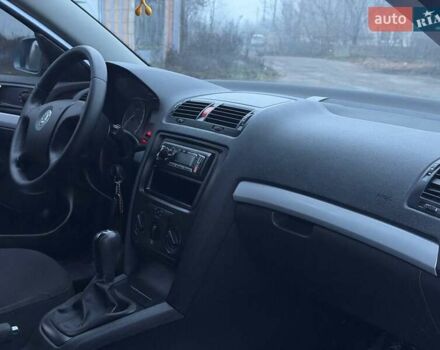 Синий Шкода Октавия, объемом двигателя 1.6 л и пробегом 180 тыс. км за 5850 $, фото 34 на Automoto.ua