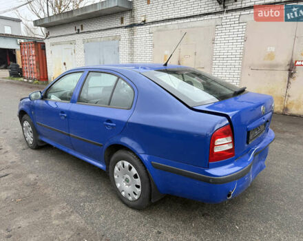 Синий Шкода Октавия, объемом двигателя 1.6 л и пробегом 117 тыс. км за 3800 $, фото 2 на Automoto.ua