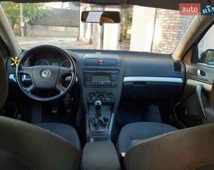 Синій Шкода Октавія, об'ємом двигуна 1.6 л та пробігом 201 тис. км за 6800 $, фото 22 на Automoto.ua