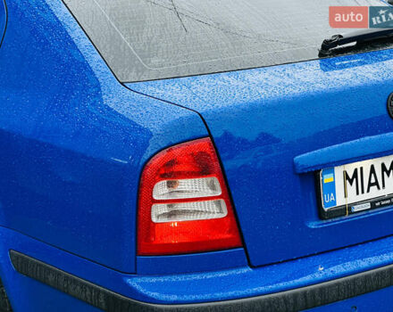 Синій Шкода Октавія, об'ємом двигуна 1.6 л та пробігом 250 тис. км за 5700 $, фото 11 на Automoto.ua