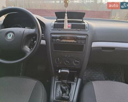 Синій Шкода Октавія, об'ємом двигуна 1.6 л та пробігом 265 тис. км за 7500 $, фото 9 на Automoto.ua