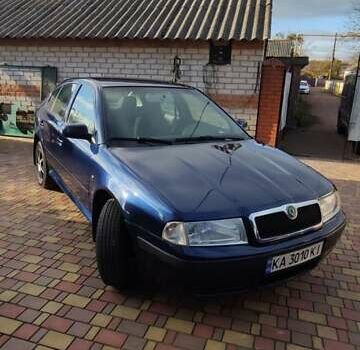 Синий Шкода Октавия, объемом двигателя 1.6 л и пробегом 313 тыс. км за 4900 $, фото 6 на Automoto.ua