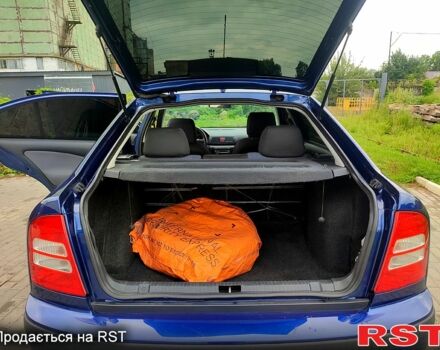 Синий Шкода Октавия, объемом двигателя 1.6 л и пробегом 290 тыс. км за 5700 $, фото 5 на Automoto.ua