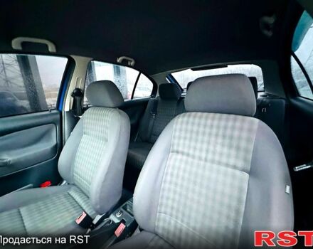 Синий Шкода Октавия, объемом двигателя 1.6 л и пробегом 250 тыс. км за 5699 $, фото 8 на Automoto.ua