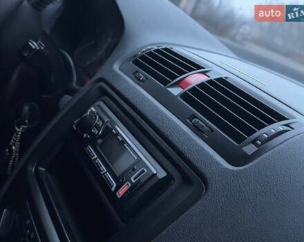 Синий Шкода Октавия, объемом двигателя 1.6 л и пробегом 180 тыс. км за 5850 $, фото 24 на Automoto.ua