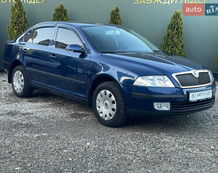 Синий Шкода Октавия, объемом двигателя 1.6 л и пробегом 157 тыс. км за 6700 $, фото 1 на Automoto.ua