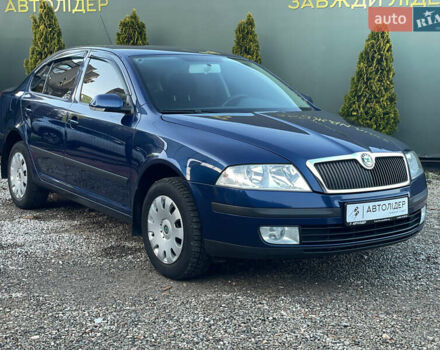 Синий Шкода Октавия, объемом двигателя 1.6 л и пробегом 157 тыс. км за 6700 $, фото 2 на Automoto.ua