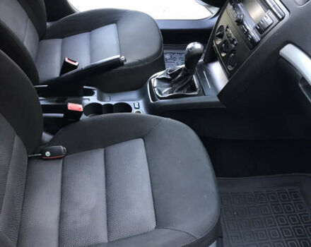 Синій Шкода Октавія, об'ємом двигуна 1.6 л та пробігом 220 тис. км за 6800 $, фото 8 на Automoto.ua