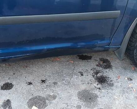 Синій Шкода Октавія, об'ємом двигуна 1.6 л та пробігом 290 тис. км за 6000 $, фото 4 на Automoto.ua