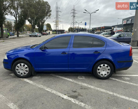 Синий Шкода Октавия, объемом двигателя 1.6 л и пробегом 258 тыс. км за 5200 $, фото 1 на Automoto.ua