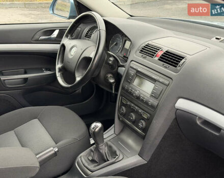 Синій Шкода Октавія, об'ємом двигуна 0 л та пробігом 105 тис. км за 8199 $, фото 85 на Automoto.ua