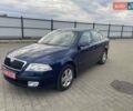 Синий Шкода Октавия, объемом двигателя 1.6 л и пробегом 222 тыс. км за 6450 $, фото 1 на Automoto.ua