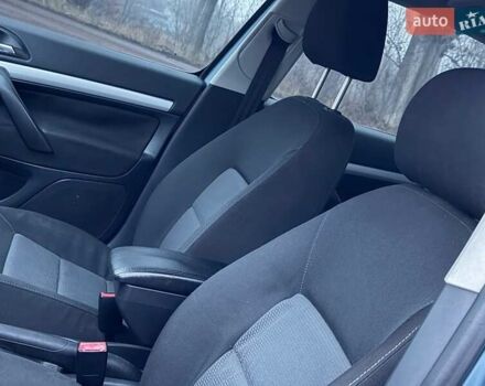 Синий Шкода Октавия, объемом двигателя 1.6 л и пробегом 180 тыс. км за 5850 $, фото 21 на Automoto.ua